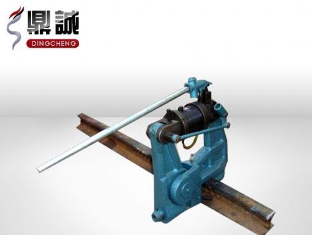 點(diǎn)擊查看詳細(xì)信息<br>標(biāo)題：液壓鋼軌擠孔機(jī) 閱讀次數(shù)：4552
